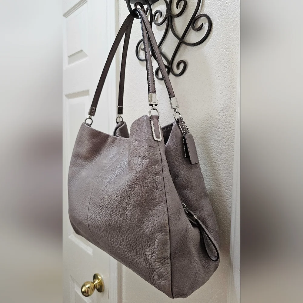 Coach Pebbled Leather Madison Phoebe In Taupe Preloved - Picture 2 of 16